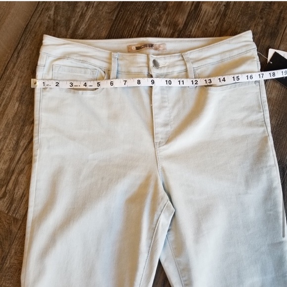 NWT Athleta Sculptek Skinny Jean Biscayne Wash - Picture 6 of 8